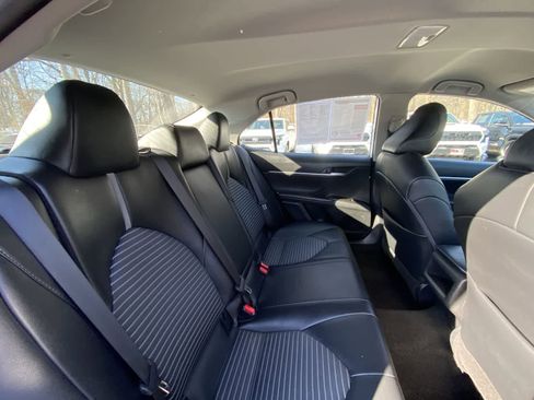 Used 2023 Toyota Camry SE image 28