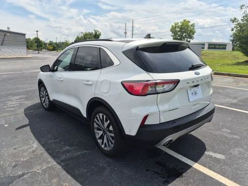 Used 2021 Ford Escape Titanium FWD image 9