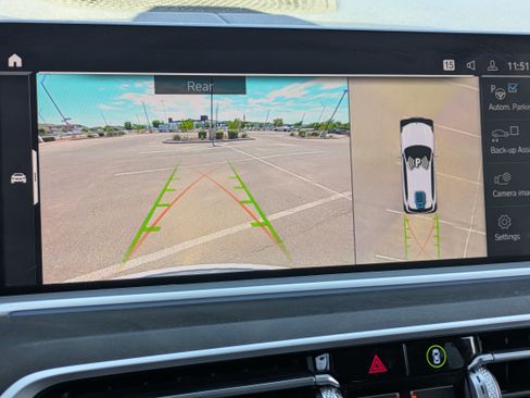 Used 2022 BMW X5 xDrive45e w/ Climate Comfort Package image 29