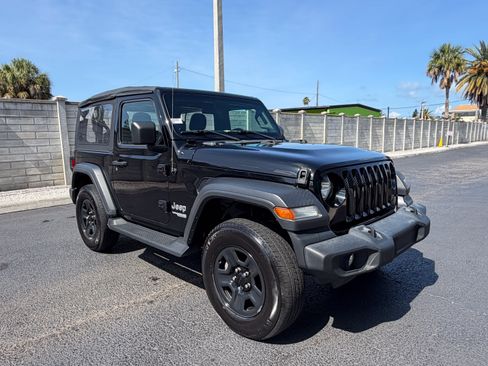 Used 2020 Jeep Wrangler Sport AWD/4WD image 8