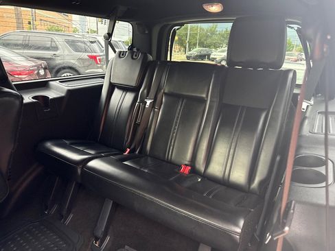 Used 2015 Lincoln Navigator L 2WD image 13