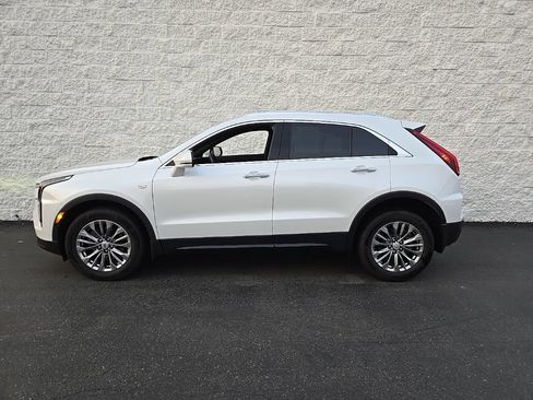 Certified 2024 Cadillac XT4 Premium Luxury w/ Cold Weather Package AWD/4WD image 3