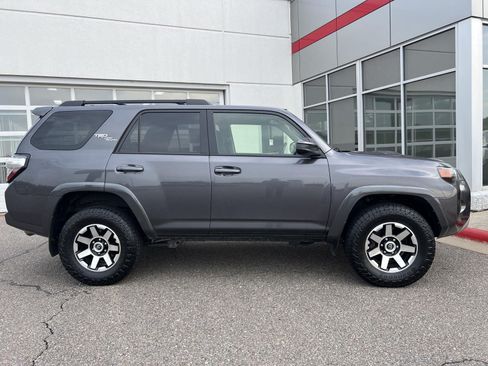 Used 2021 Toyota 4Runner TRD Off-Road AWD/4WD image 10