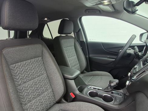 Used 2024 Chevrolet Equinox LT w/ LPO, Floor Liner Package image 4