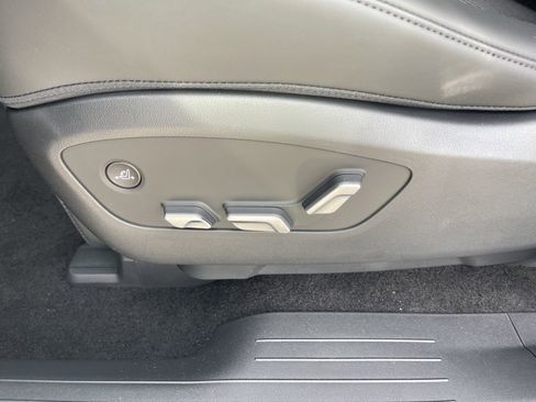 New 2026 Hyundai Ioniq 9 Calligraphy AWD/4WD image 16