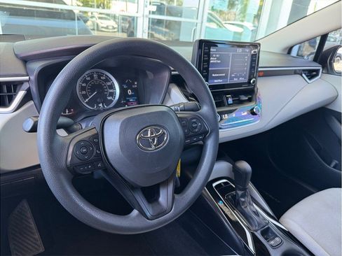 Used 2022 Toyota Corolla LE w/ Carpet Mat Package (TMS) FWD image 23