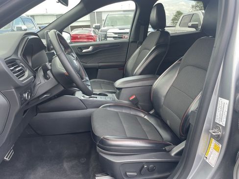Used 2024 Ford Escape ST-Line image 9