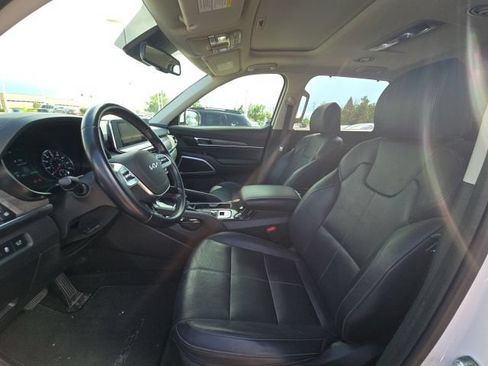 Used 2022 Kia Telluride EX w/ EX Premium Package FWD image 8
