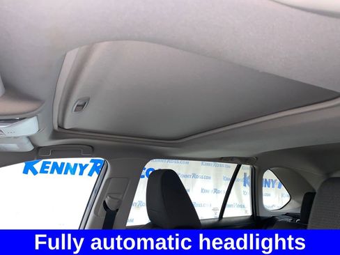 Used 2022 Toyota RAV4 XLE w/ Convenience Package AWD/4WD image 11