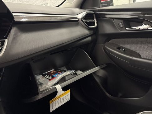 New 2026 Chevrolet TrailBlazer LT w/ Convenience Package image 17