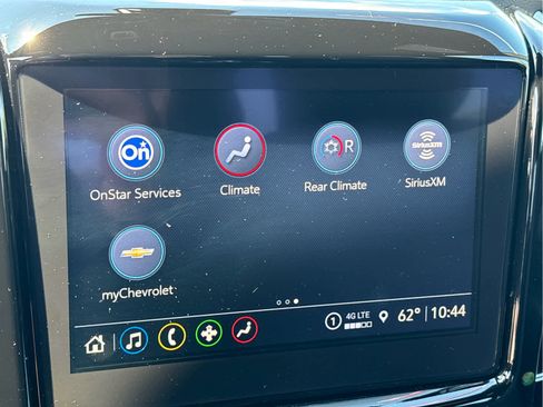 Certified 2023 Chevrolet Traverse LT FWD image 12