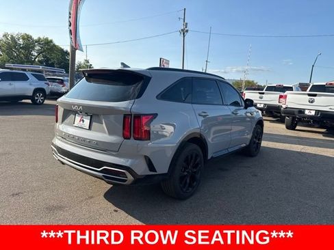 Used 2022 Kia Sorento SX FWD image 3