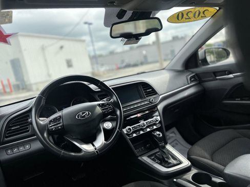 Used 2020 Hyundai Elantra Value Edition w/ Cargo Package (C1) FWD image 16