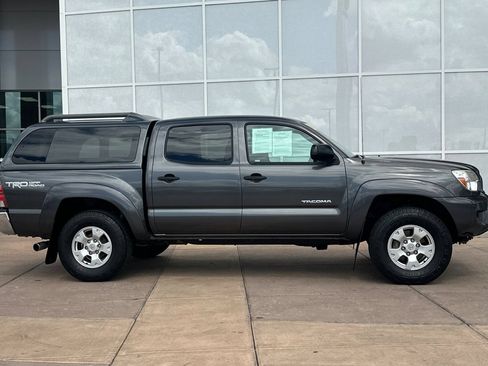 Used 2013 Toyota Tacoma 4x4 Double Cab w/ TRD Off-Road Pkg image 3