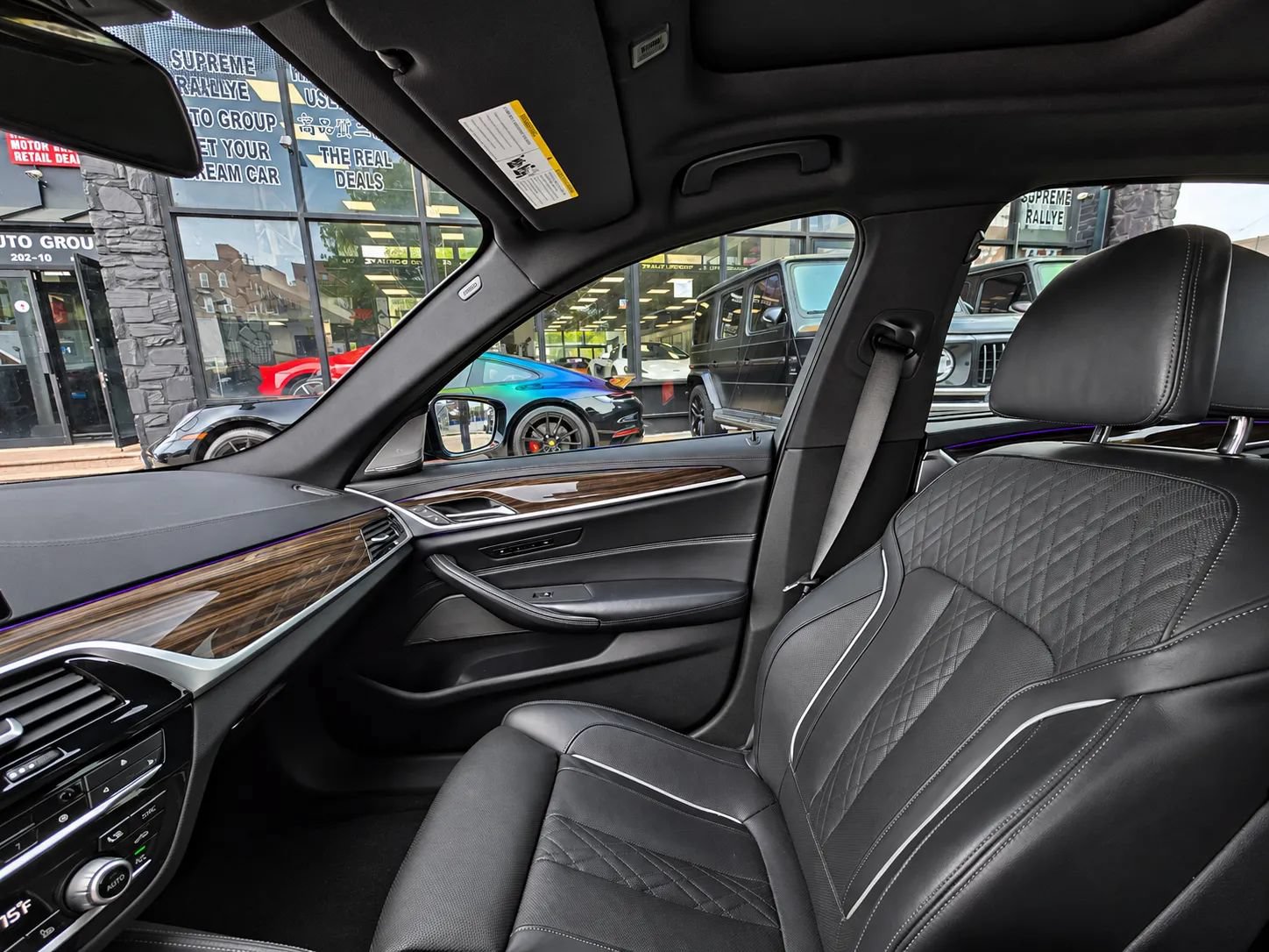 Used 2019 BMW M550i xDrive w/ Premium Package 2 AWD/4WD image 28