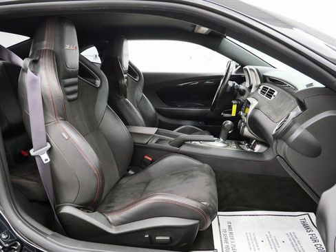 Used 2015 Chevrolet Camaro ZL1 image 17