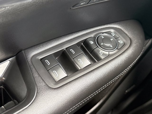 Used 2021 Cadillac XT5 Premium Luxury w/ LPO, Floor Liner Package AWD/4WD image 23