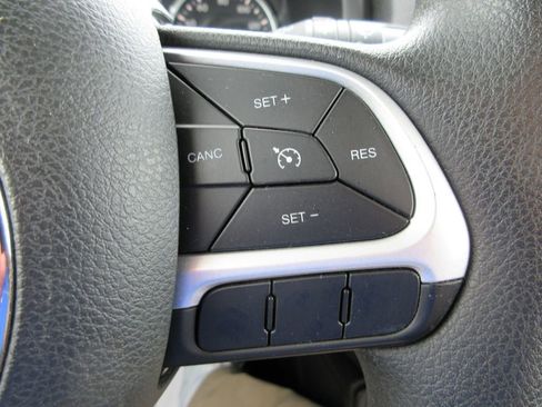 Used 2019 Jeep Renegade Sport w/ Sport Appearance Group AWD/4WD image 26