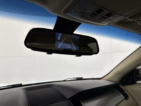 Used 2013 Ford Taurus SEL image 8