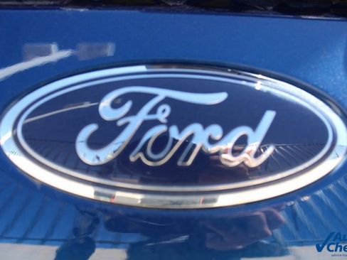 Used 2022 Ford Escape SEL image 17