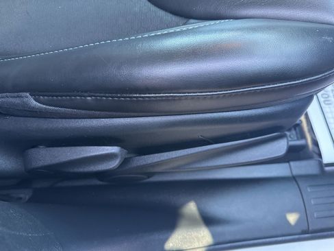 Used 2020 Jeep Cherokee Latitude Plus image 30