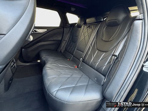 Used 2023 BMW XM AWD/4WD image 32
