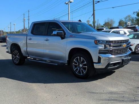 Used 2021 Chevrolet Silverado 1500 LT w/ Z71 Off-Road Package image 3