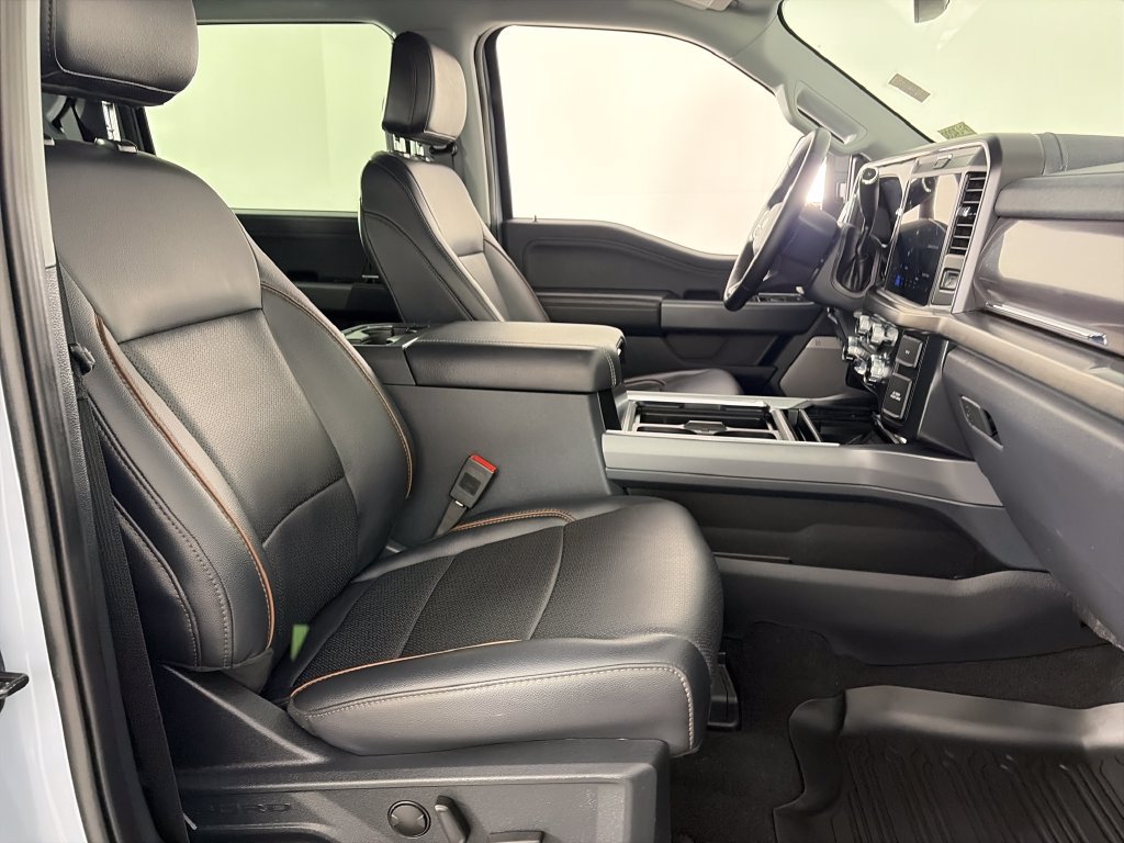 Certified 2025 Ford F350 4x4 Crew Cab Super Duty image 32