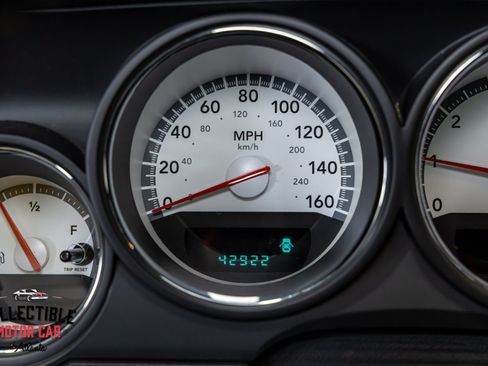 Used 2010 Dodge Challenger R/T RWD image 81