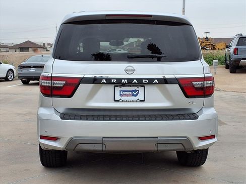 Used 2023 Nissan Armada SL w/ Captain's Chairs Package image 6