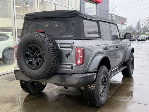 Used 2022 Ford Bronco Wildtrak image 7