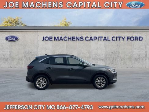 Certified 2023 Ford Escape Active w/ Tech Pack #2 image 5