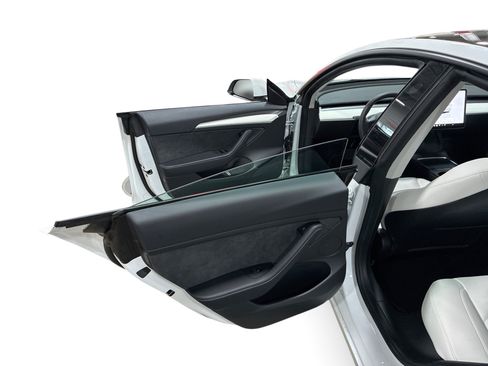 Certified 2023 Tesla Model 3 Long Range AWD/4WD image 10