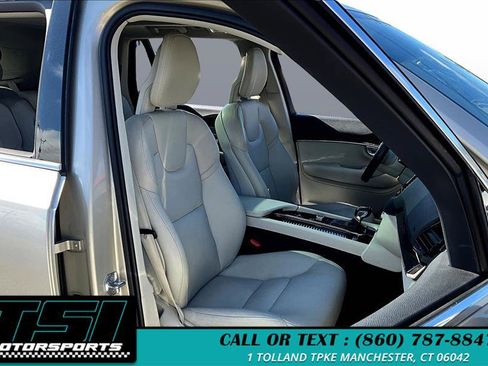 Used 2018 Volvo XC90 T6 Momentum w/ Momentum Plus Package image 7