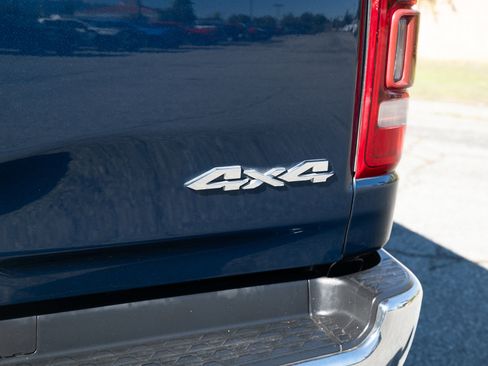 Used 2021 RAM 1500 Big Horn image 14