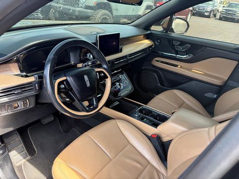 Used 2020 Lincoln Corsair Reserve w/ Equipment Group 201A image 10