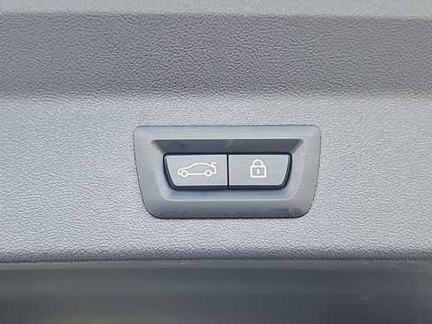 Used 2022 BMW X3 xDrive30i w/ Premium Package 2 image 17