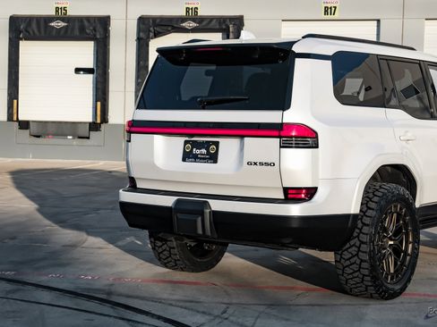 Used 2025 Lexus GX 550 550 Luxury+ HUD Vossen Wheels image 14