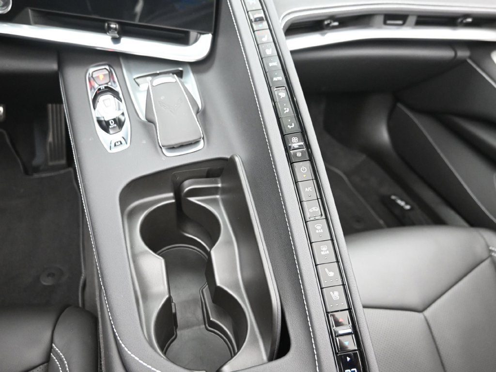 Used 2023 Chevrolet Corvette Stingray Preferred Conv w/ Battery Protection Package RWD image 17