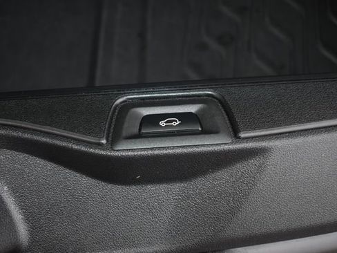 Used 2020 BMW X5 sDrive40i w/ Executive Package image 45