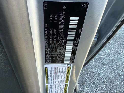 Used 2025 Lexus RX 500h F Sport image 30