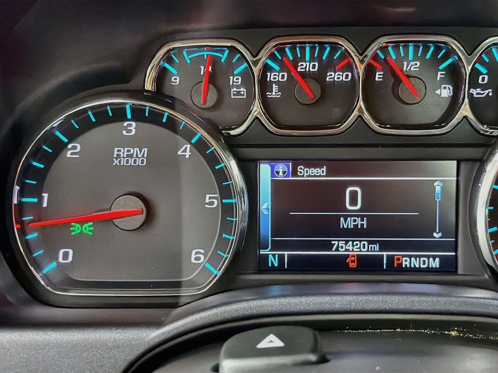 Used 2016 Chevrolet Silverado 1500 LT AWD/4WD image 13