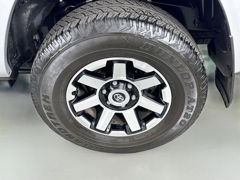 Certified 2023 Toyota 4Runner TRD Off-Road Premium w/ Moonroof Package AWD/4WD image 34