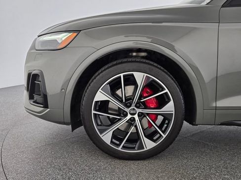 Used 2023 Audi SQ5 Prestige AWD/4WD image 9