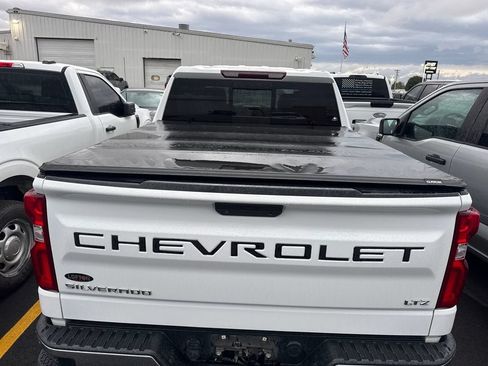 Used 2020 Chevrolet Silverado 1500 LTZ w/ LTZ Plus Package AWD/4WD image 4