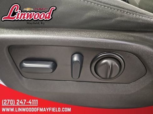 Used 2022 Chevrolet Silverado 2500 Custom w/ Custom Value Package image 20