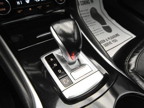 Used 2017 INFINITI QX30 Sport w/ Sport Leather Package image 21