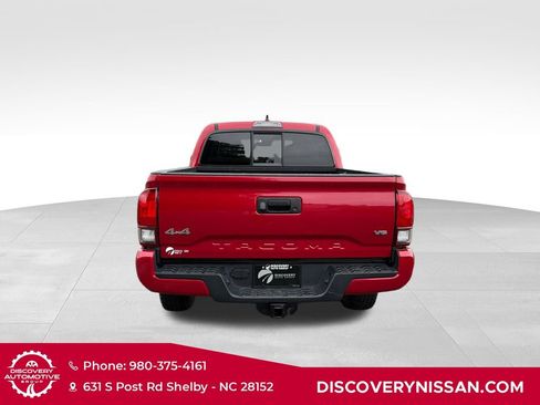 Used 2020 Toyota Tacoma SR AWD/4WD image 7