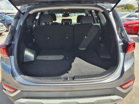 Used 2019 Hyundai Santa Fe SEL FWD image 19