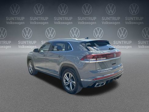 Used 2024 Volkswagen Atlas Cross Sport SEL R-Line AWD/4WD image 35